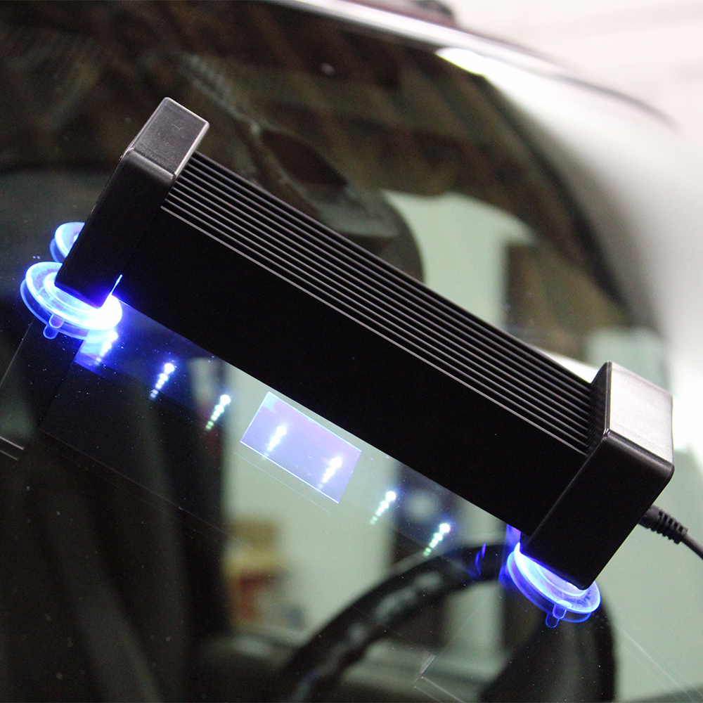 UV LED Curing Light - Delta Kits' Elite Lamp Cures Windshield Resin Fast