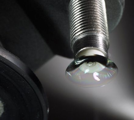 Expert Q&A: Some Manufactures Say That You Need to Vacuum All the Air Out of a Break Before Injecting the Windshield Repair Resin, is This True?